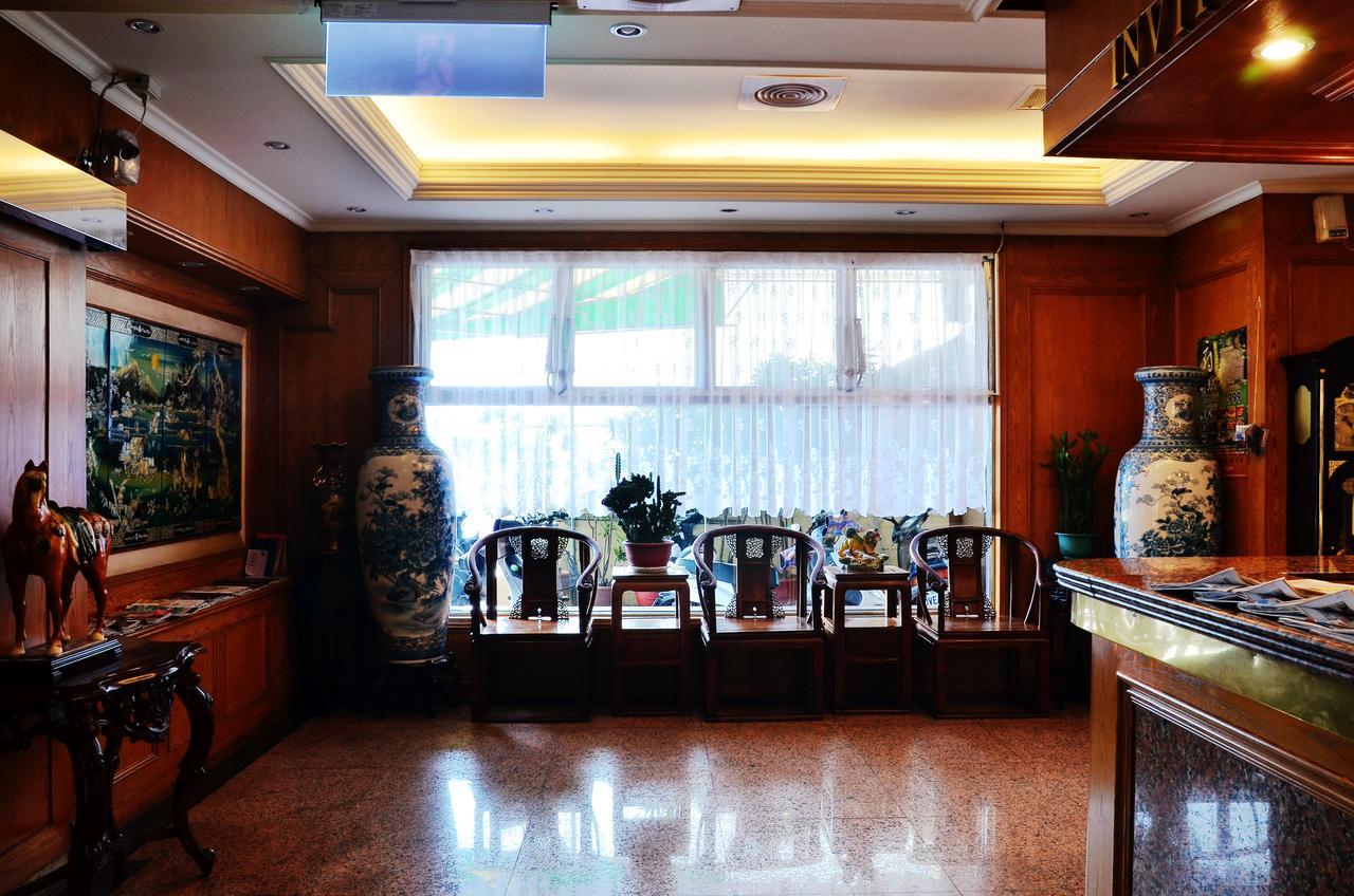 Family Hotel - Linsen Tainan Exterior foto